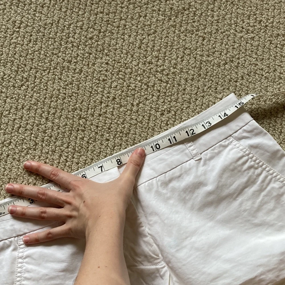 J. Crew 100% Cotton Chino Shorts White Size 2 Summer Chic Breathable Boating EUC